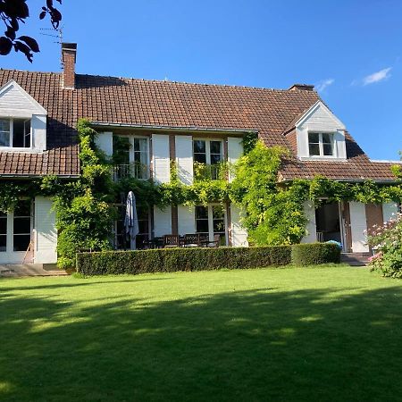 Les Glycines Bed and Breakfast Croix Exteriör bild
