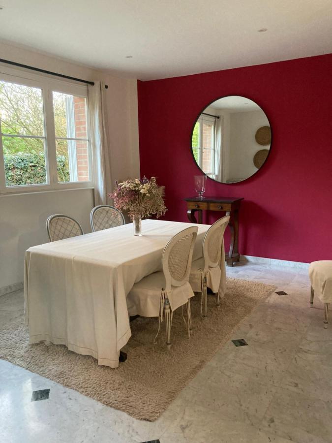Les Glycines Bed and Breakfast Croix Exteriör bild